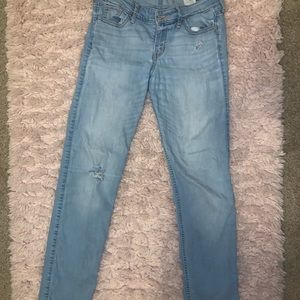 Light wash Hollister skinny jeans